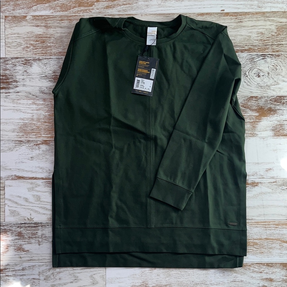 BNWT Lolë tunic, dark forest green size Large